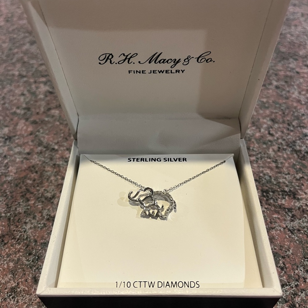 Sterling 925 Silver Diamond elephant mother/baby R.H. Macy & Co. Necklace NIB